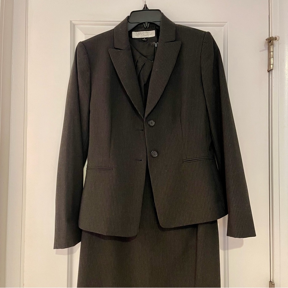 • tahari power suit •